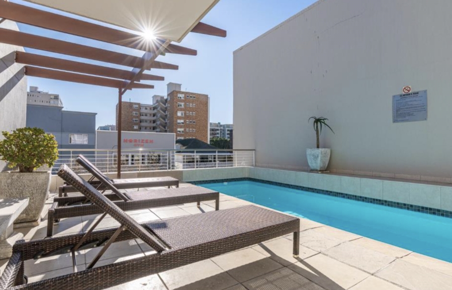 To Let 1 Bedroom Property for Rent in Sea Point Western Cape